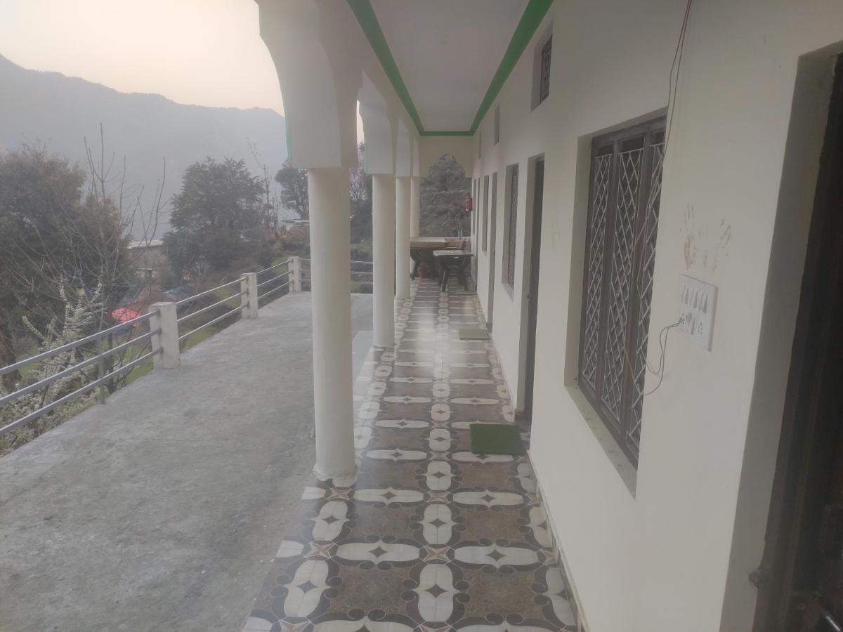 Prince Homestay & Restaurant Rudraprayāg エクステリア 写真