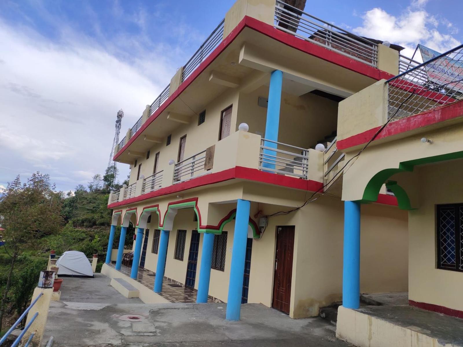Prince Homestay & Restaurant Rudraprayāg エクステリア 写真