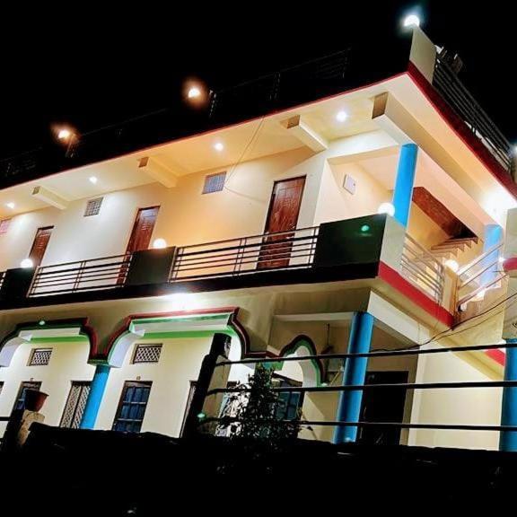 Prince Homestay & Restaurant Rudraprayāg エクステリア 写真
